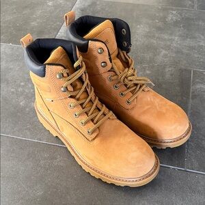 [NEVER WORN] WOLVERINE FLOORHAND WATERPROOF SOFT-TOE 6" WORK BOOT